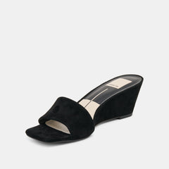 QAILY WEDGES ONYX SUEDE