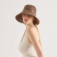 STRAW CLOCHE WITH CHARMS BROWN
