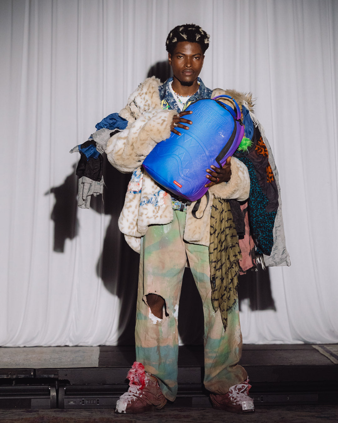 SHARK CENTRAL ALL STAR (BLUE IRIDESCENT) BACKPACK