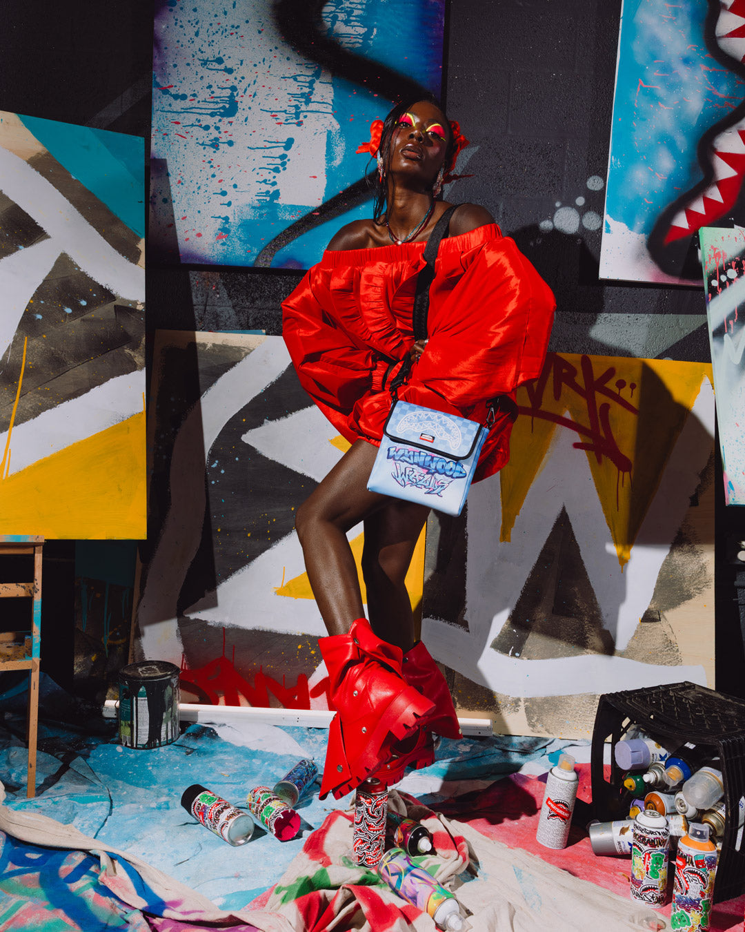 WYNWOOD WALLS COLLAB MURAL MUSEUM MESSENGER SLING