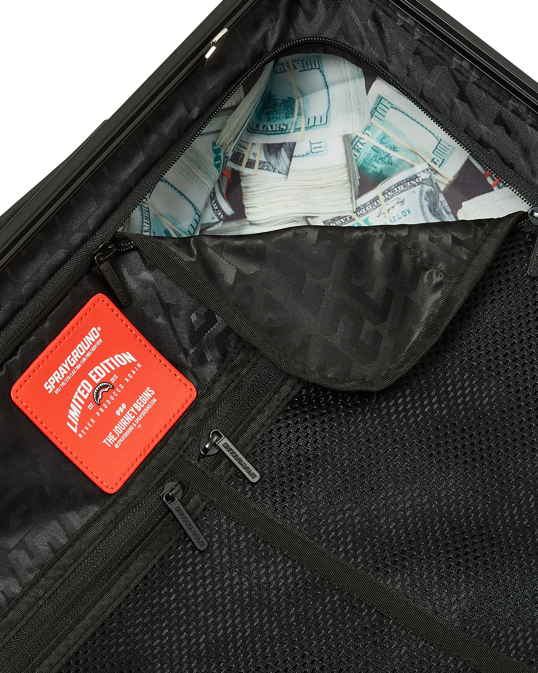 NOIR FANG CARRY-ON LUGGAGE