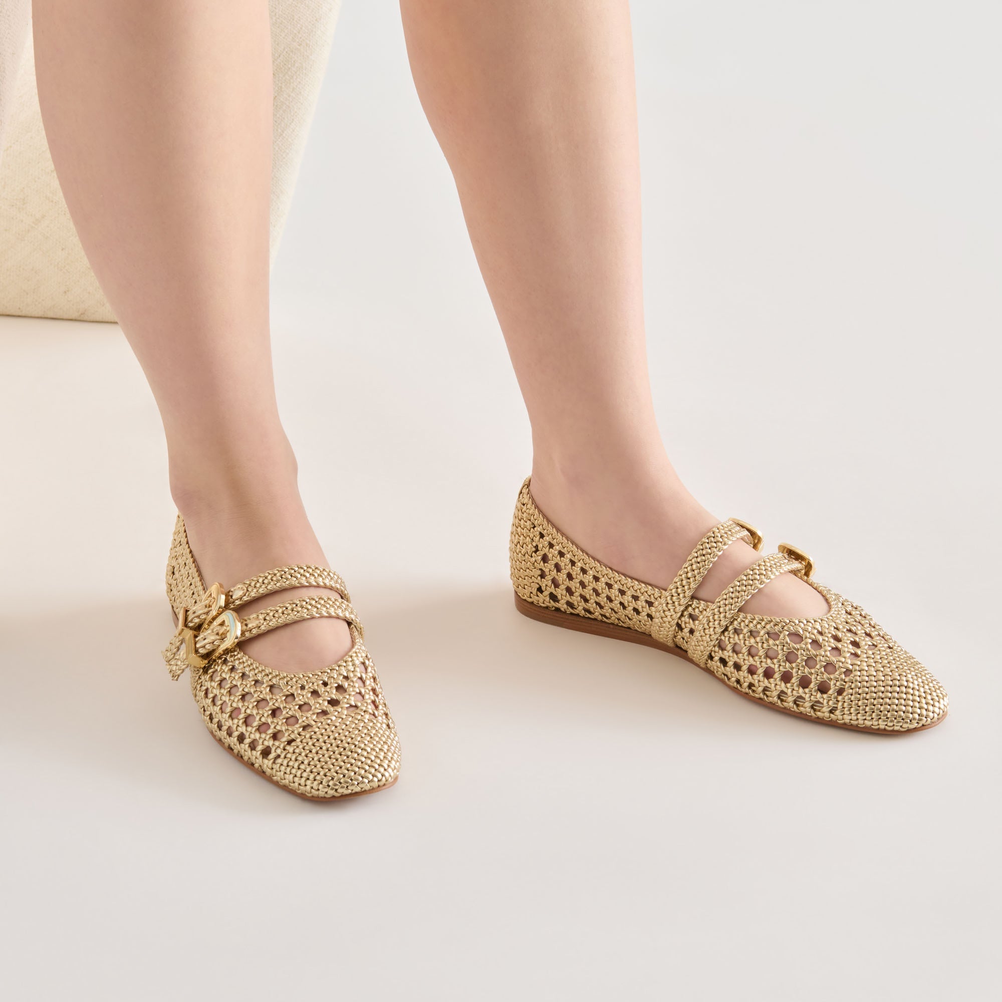 BAYLEE WOVEN BALLET FLATS GOLD WOVEN STELLA