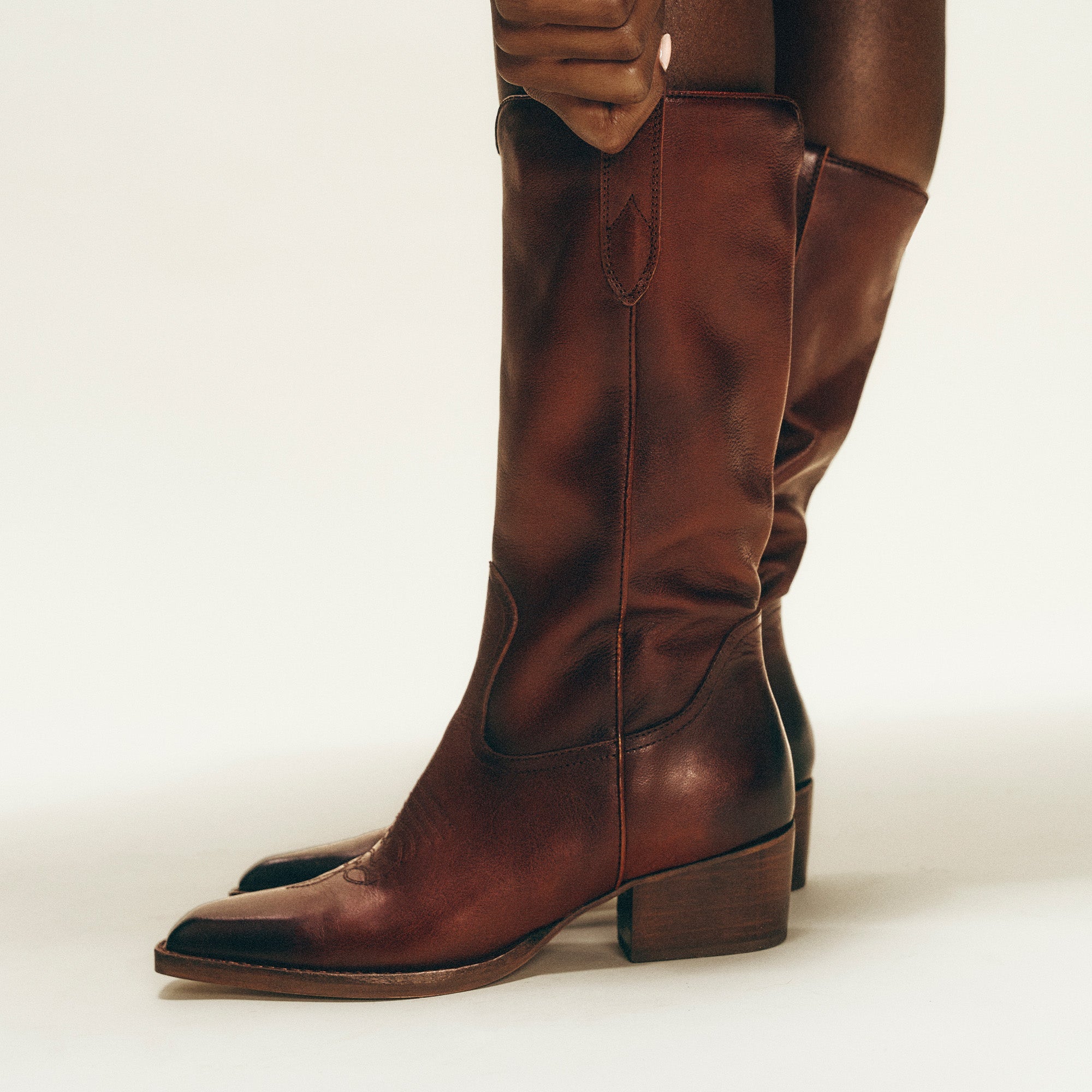 VIGLA BOOTS CHESTNUT LEATHER